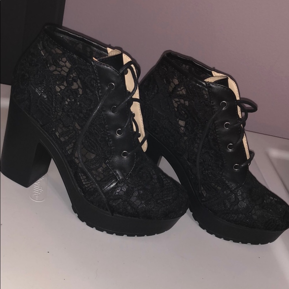 Lace booties